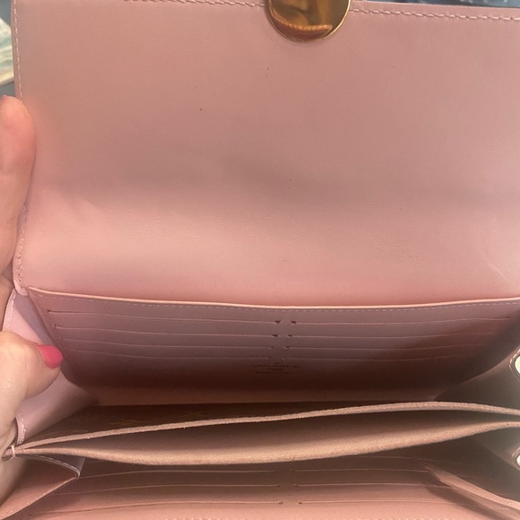 Louis Vuitton Rose Ballerine Monogram Canvas Flore Wallet - Picture 2 of 11